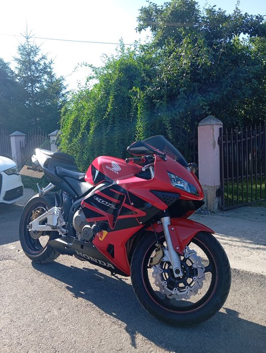 Honda CBR 600RR pc37