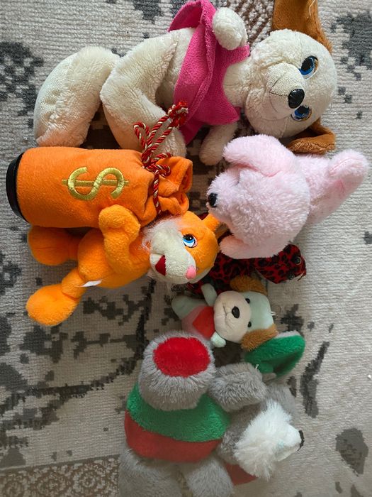 Отдам игрушки за шоколадку