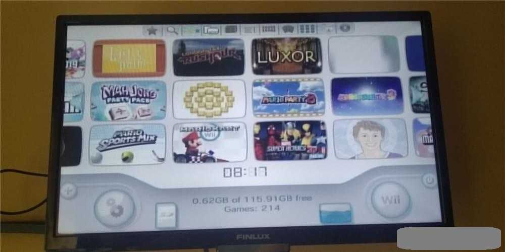 Stick USB 128Gb cu 214 jocuri Wii