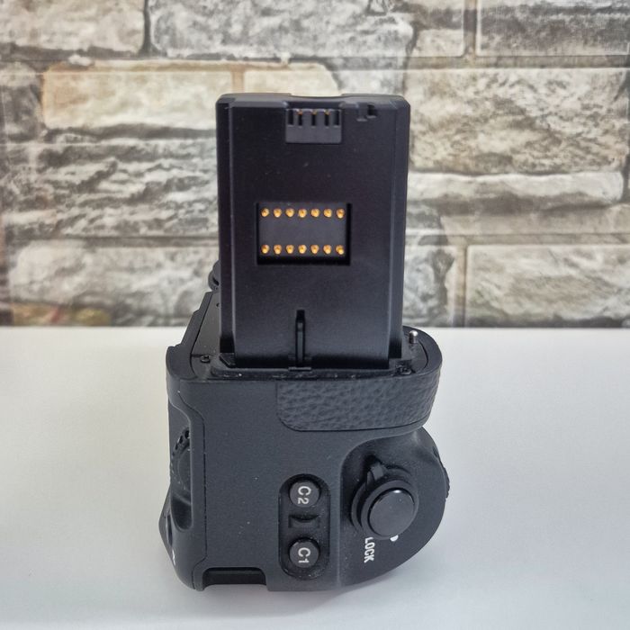 Grip Sony original VG-C3EM pentru A9, A7 III si A7R III