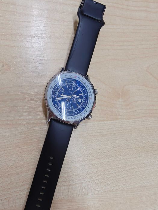 Breitling Navitimer World