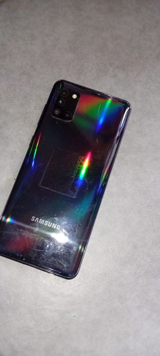 Продам Самсунг А 31