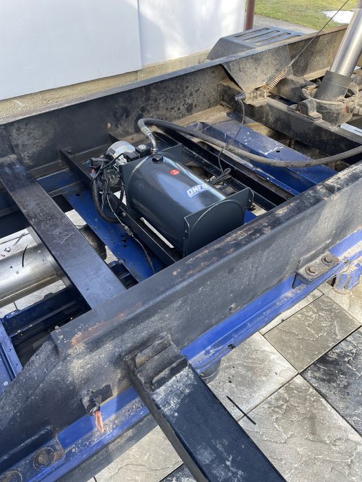 Sprinter basculabil trilateral 3,5t