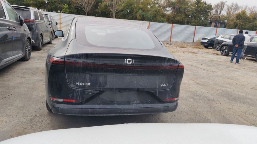 Changan Nevo A07 Gibrid   Qora Oq changan a07 SROCHNO SOTILADI