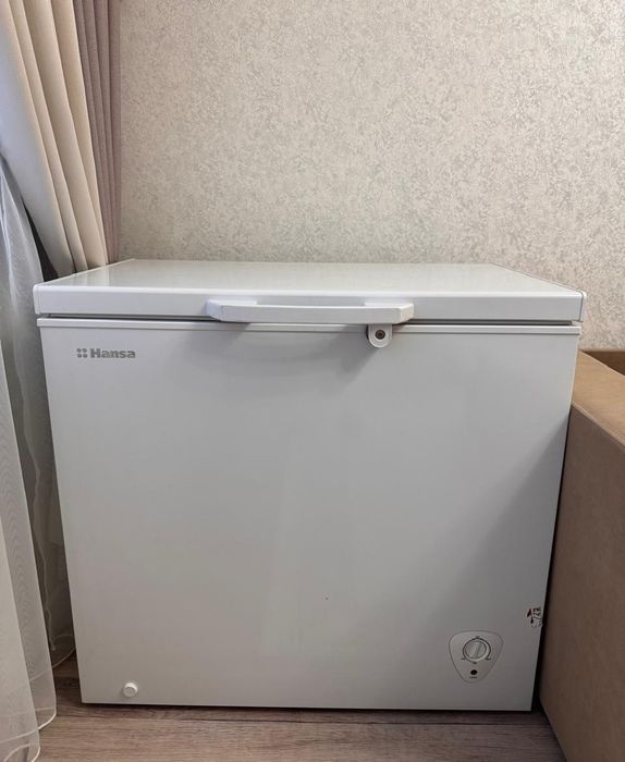 Срочно продам Морозильник Hansa