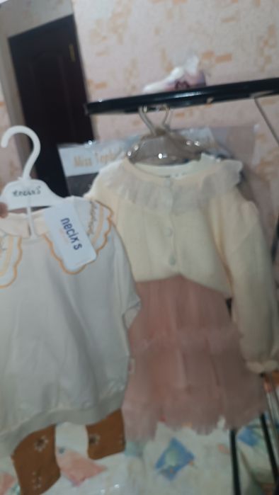 Qiz bolalar uchun kiyimchalar