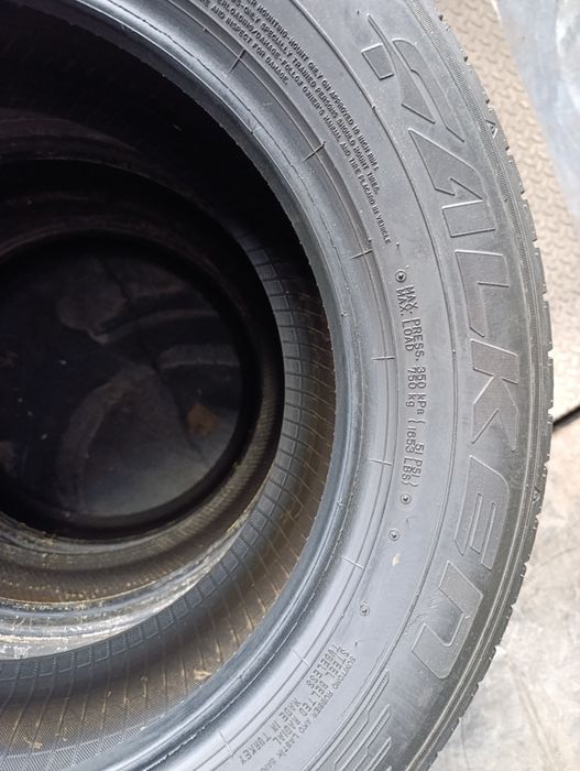 Anvelope de vara 225 60 16 Falken
