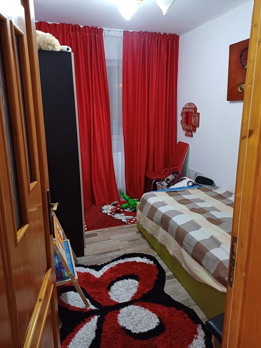 Apartament 3 camere decomandat