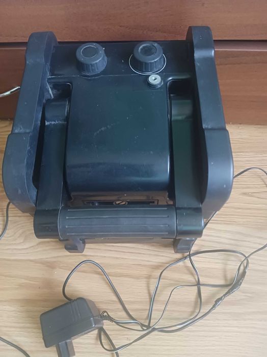 Водонепромокаемо строително радио