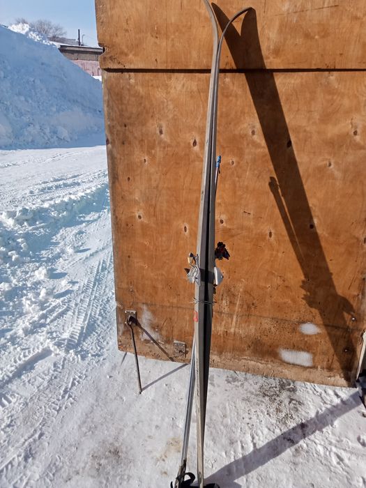 Продам лыжи 5000.