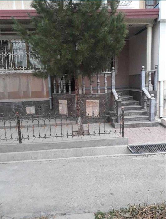 Сдаётся Офыс на Дружба Нородов