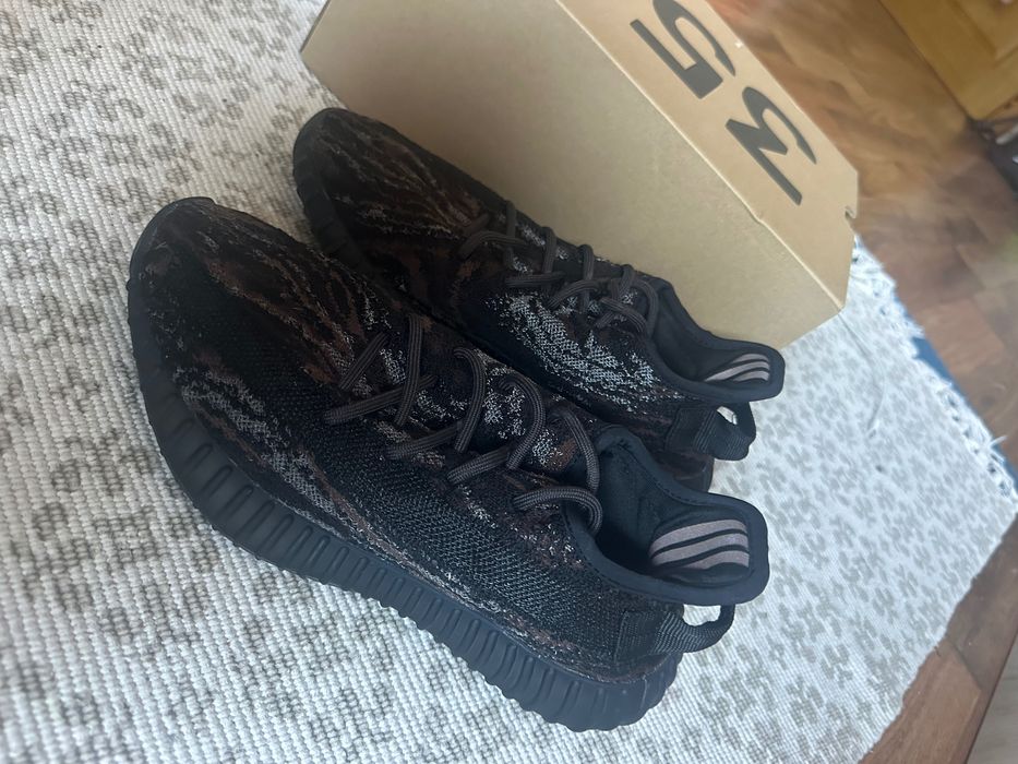 Yeezy Boost 350 V2 37 1/3