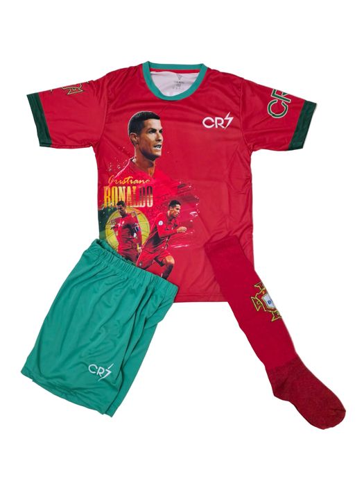 Португалия Детски играчка с Екип Роналдо Cr7 Червена Фигурка в кутия 20см