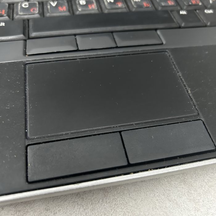 Dell Latitude 14″ Core i5 / 8GB / 300 GB