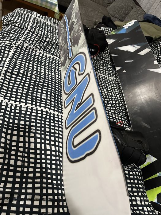 Echipament de snowboard