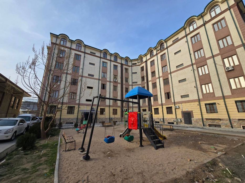 Продается 3х комнатная кв. 90м2. Геофизика.