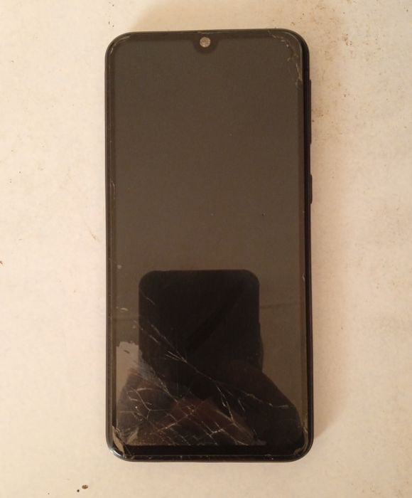 Продается Самсунг А40