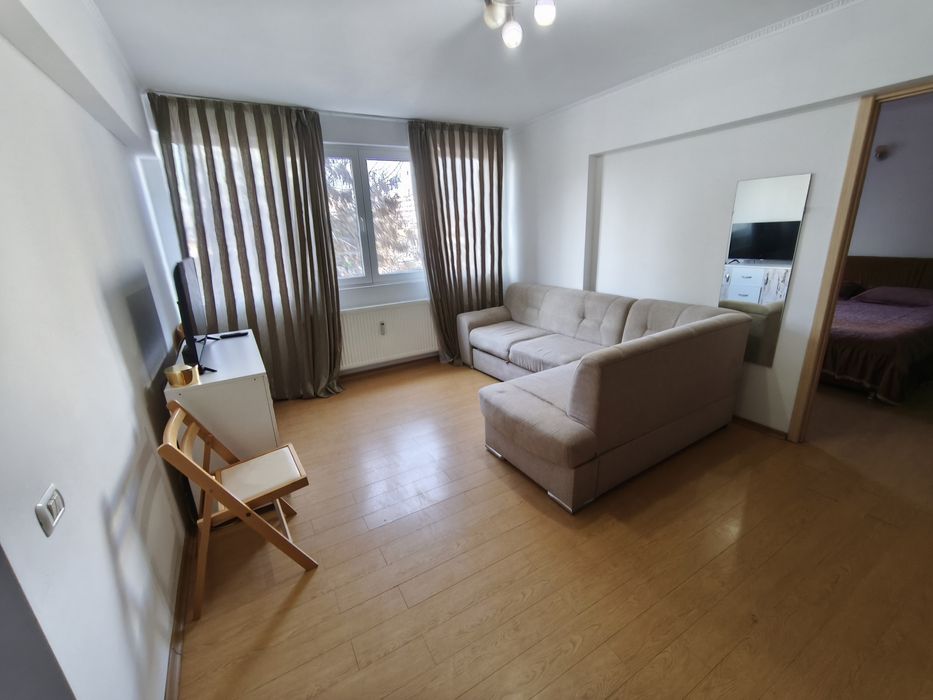 Apartament 2 camere la gura de metrou Tineretului,stradal,pet friendly