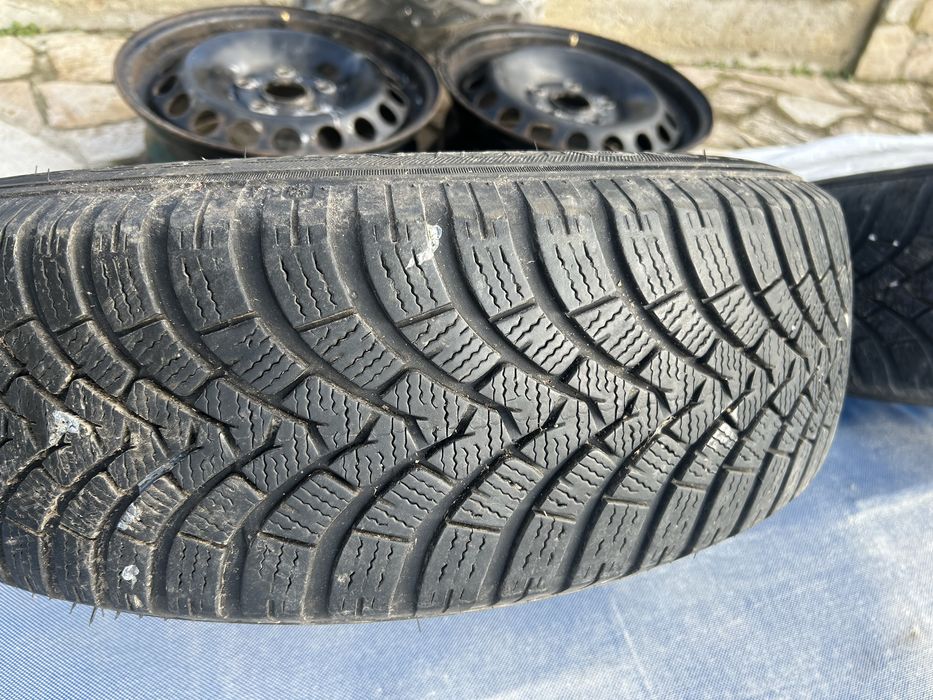 Гуми и джанти от  VW GOLF