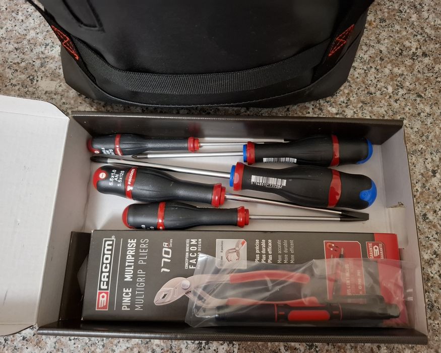 Set cadou scule profesionale