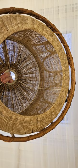 Abajur lustra impletit  din ratar si iuta