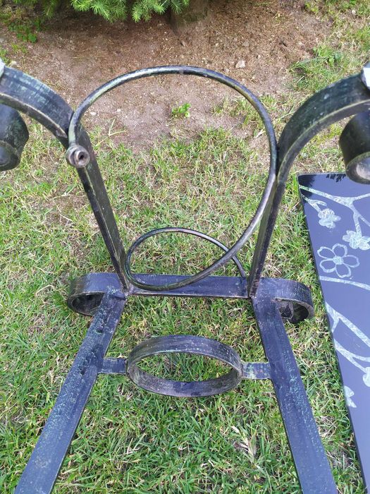 Уникат ! Маса ковано желязо + плот закалено рисувано стъкло .