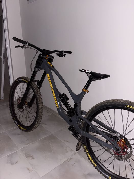 Nukeproof Dissent 290 29” L Dh