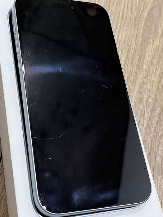 Продам Iphone 15 + 128