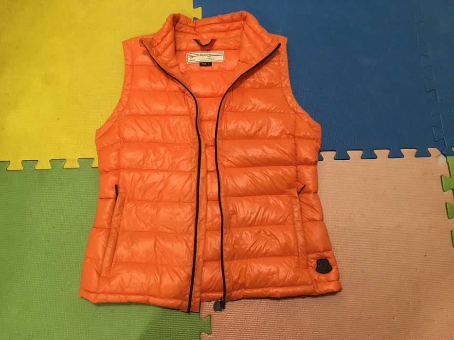 ''Dolomite''оригинален дамски пухен елек М размер