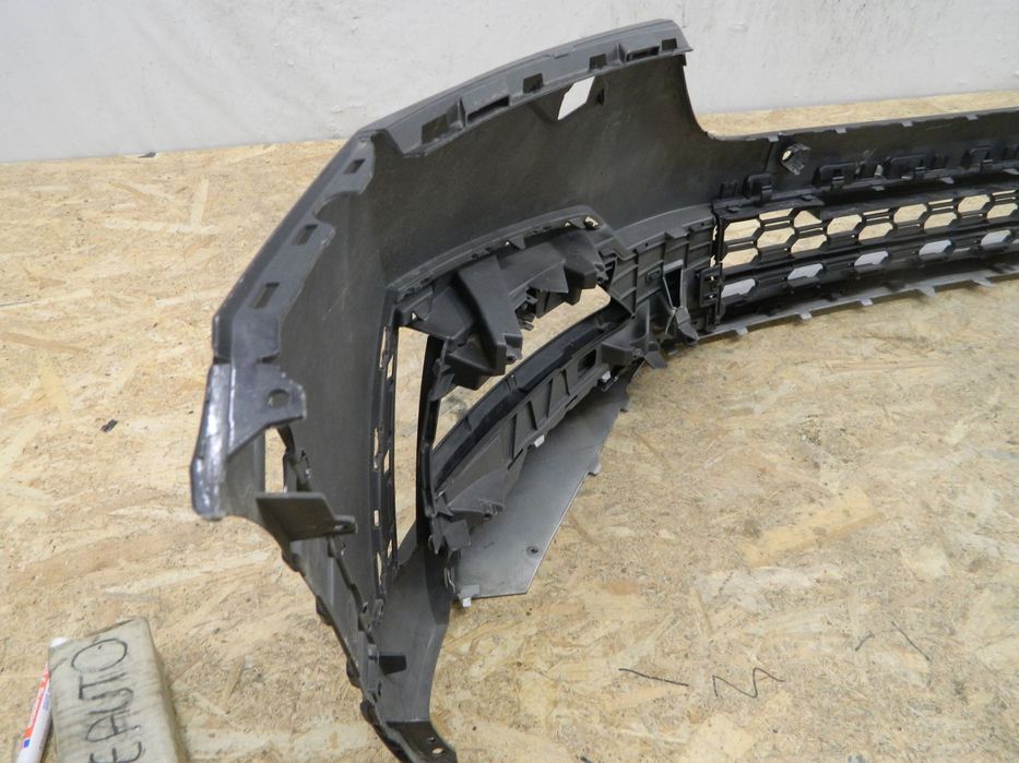 Bara fata Skoda Octavia 4 Scout, 2021, 2022, 2023, 5E3807221J.