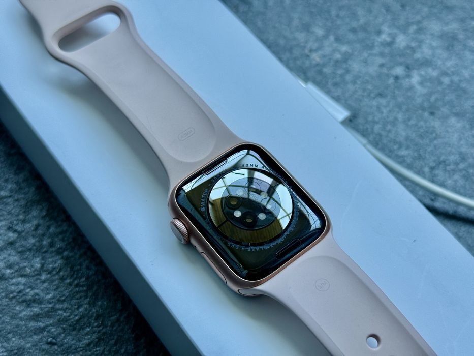 Смартчасы Apple Watch Series 6 40mm оригинал