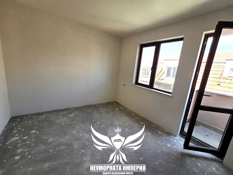 Продавам нов тристаен 81кв.м. на трети етаж в гр.Асеновград, квартал Баба Тонка