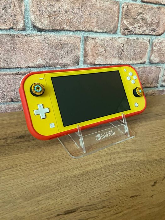 Продам Nintendo Switch Lite