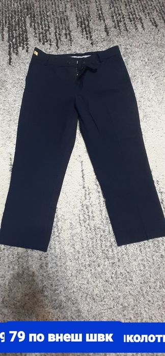 Продам школьную одежду