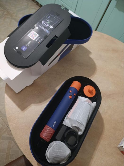 Фен Dyson торг уместен