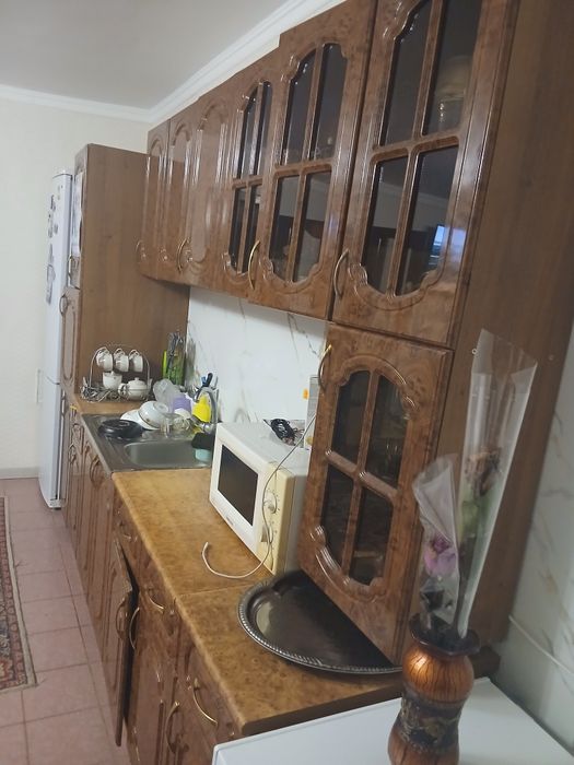 Продам Кухонный мебель