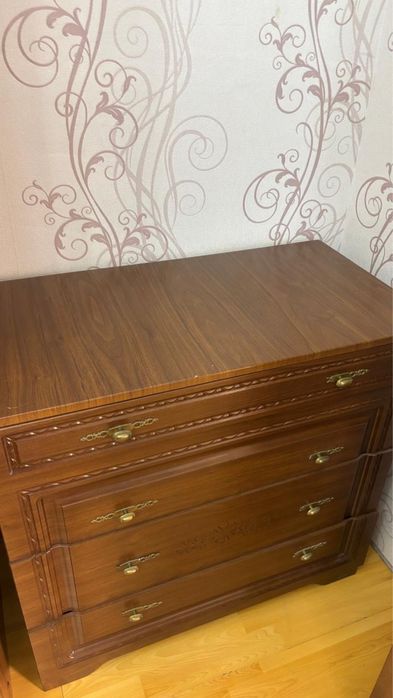 Спальный гарнитур