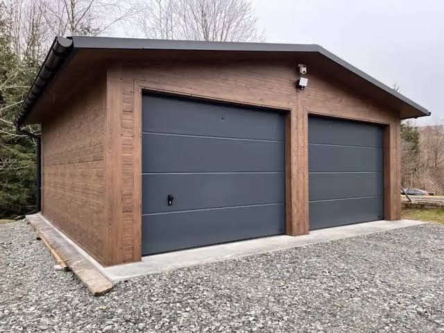 Garaj standard din panouri sandwich 6x6m