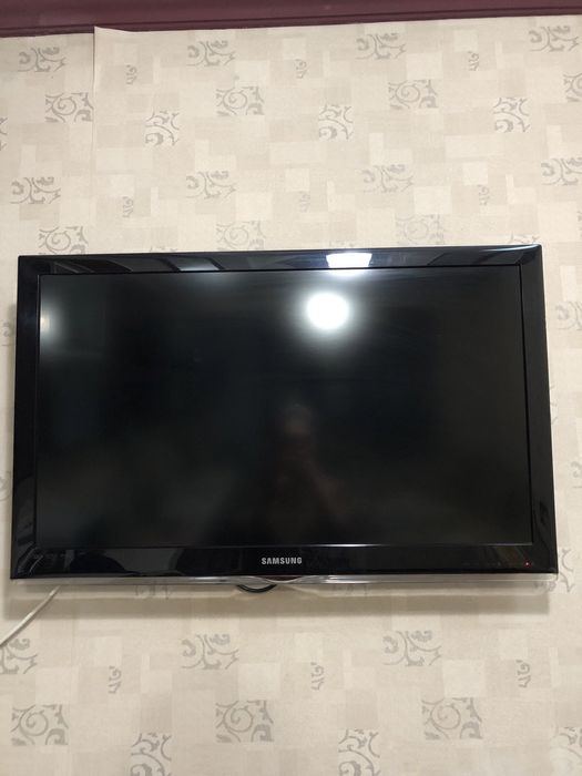 Телевизор Samsung 43