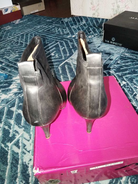 Продаю полуботинки