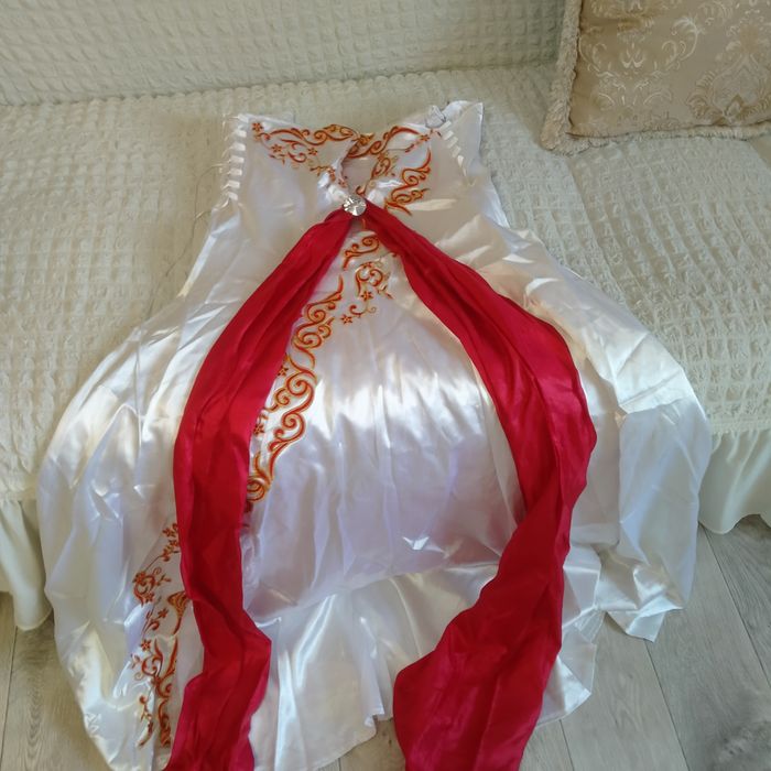 Прадаю свадебное платя или прокат