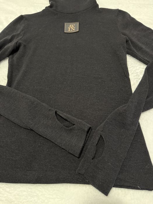 Avin черна блузка с лого