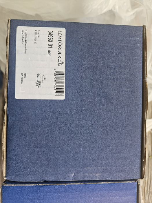 W221 2010г. тампони за двигателя и скоростната мерцедес S550