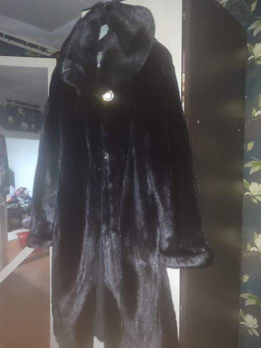 Продам норковую шубу