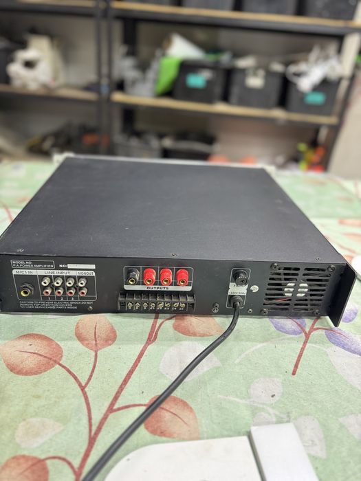 Продам усилитель