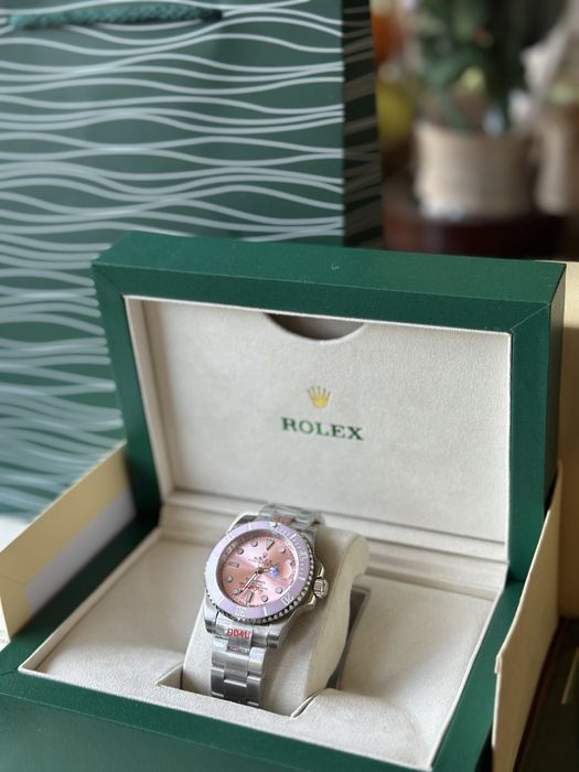 Rolex Yacht Master Pink 40 mm - ДАМСКИ МОДЕЛ