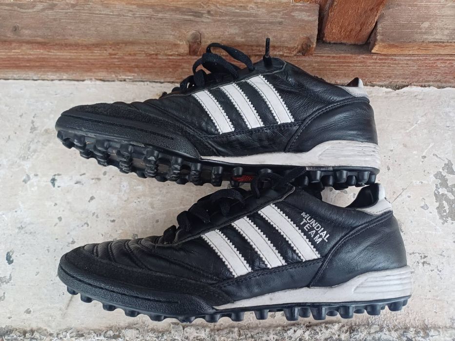 Продавам Стоножки  Copa Mundial team