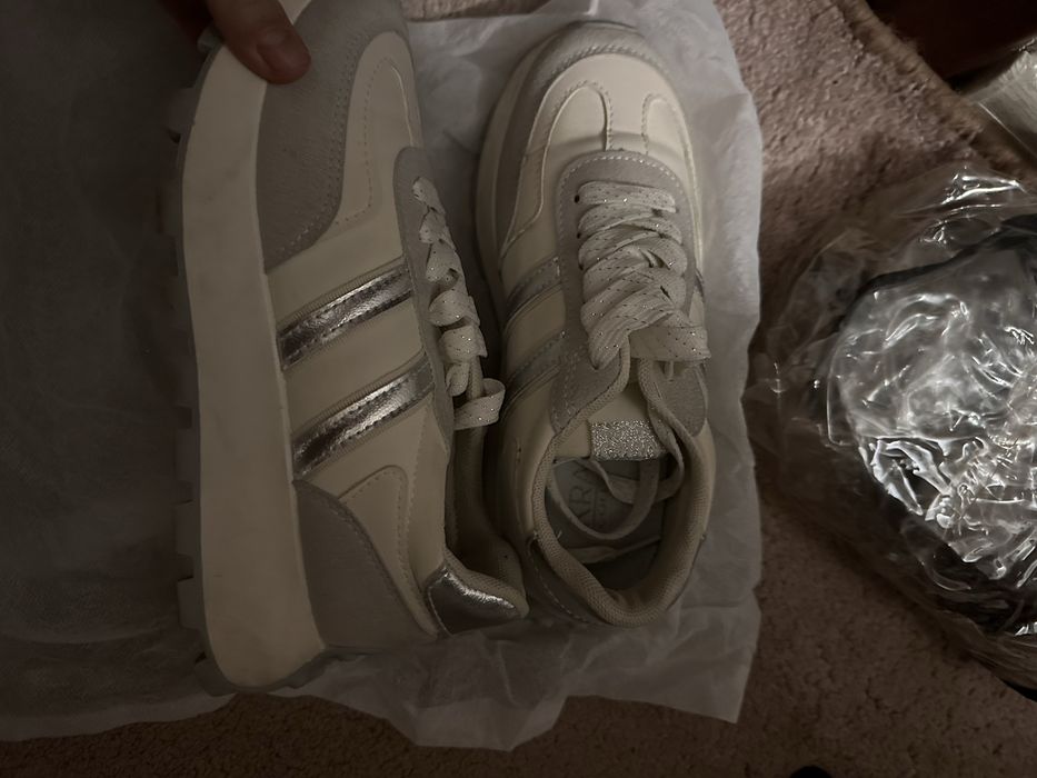 Кроссовки размер 36