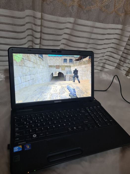 Ноутбук ТОШИБА .