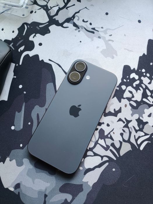 Продам iPhone 17
